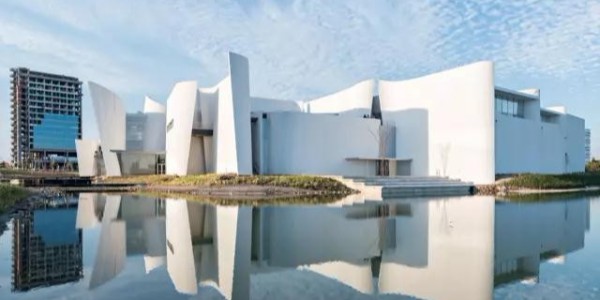 普利茲克建筑大師的浪漫杰作，混凝土竟然也能“此刻盡絲滑”？