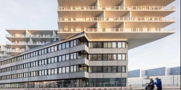 體塊的穿插、咬合、堆疊……