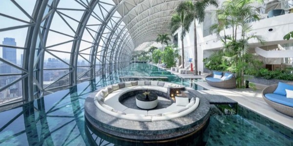 國(guó)內(nèi)首座橫向摩天樓開(kāi)放：在42層的高空一覽巴渝江