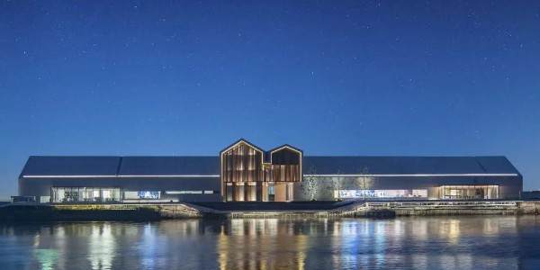 浪漫！建筑就像一艘白色大船，這是京杭大運河的最美「漂浮長廊」